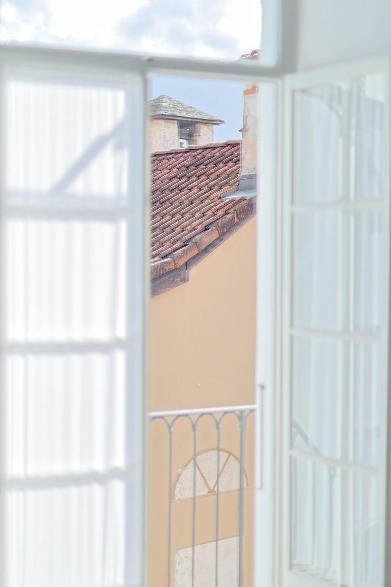 Caffe Dell'Arte Boutique Rooms Локарно Екстериор снимка