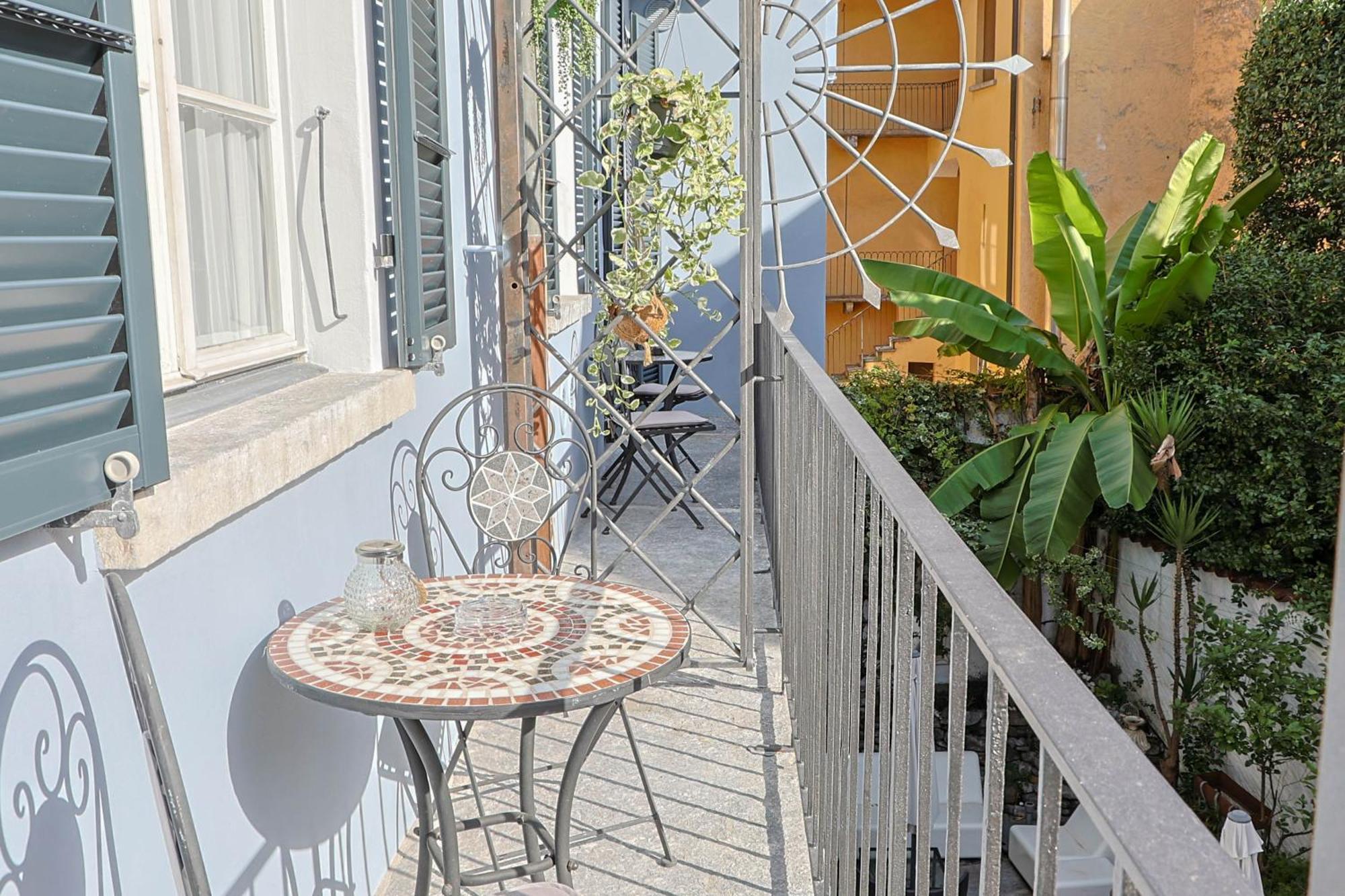 Caffe Dell'Arte Boutique Rooms Локарно Екстериор снимка