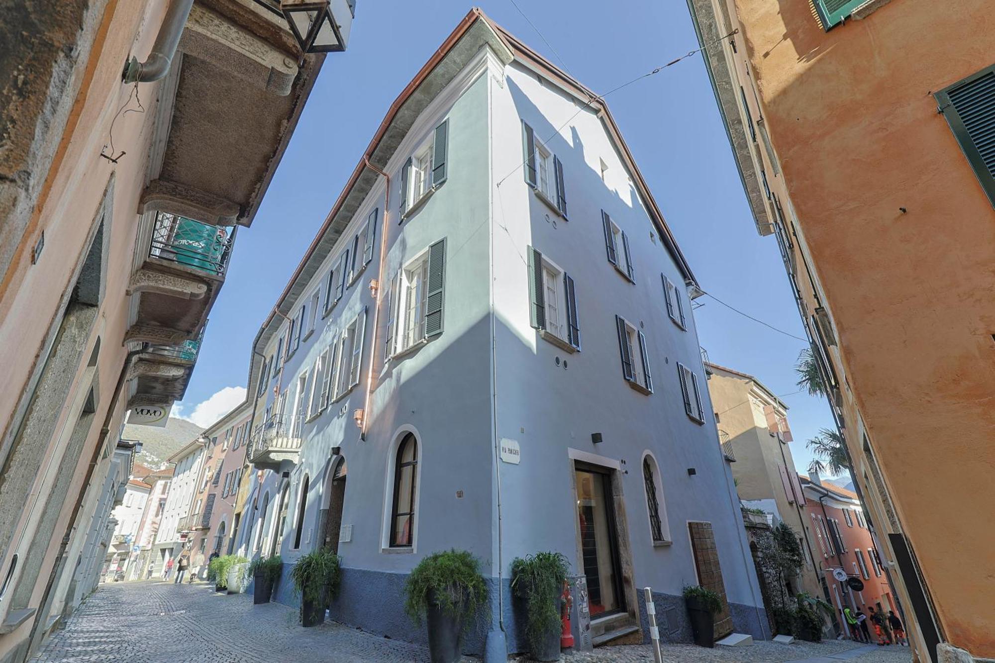Caffe Dell'Arte Boutique Rooms Локарно Екстериор снимка