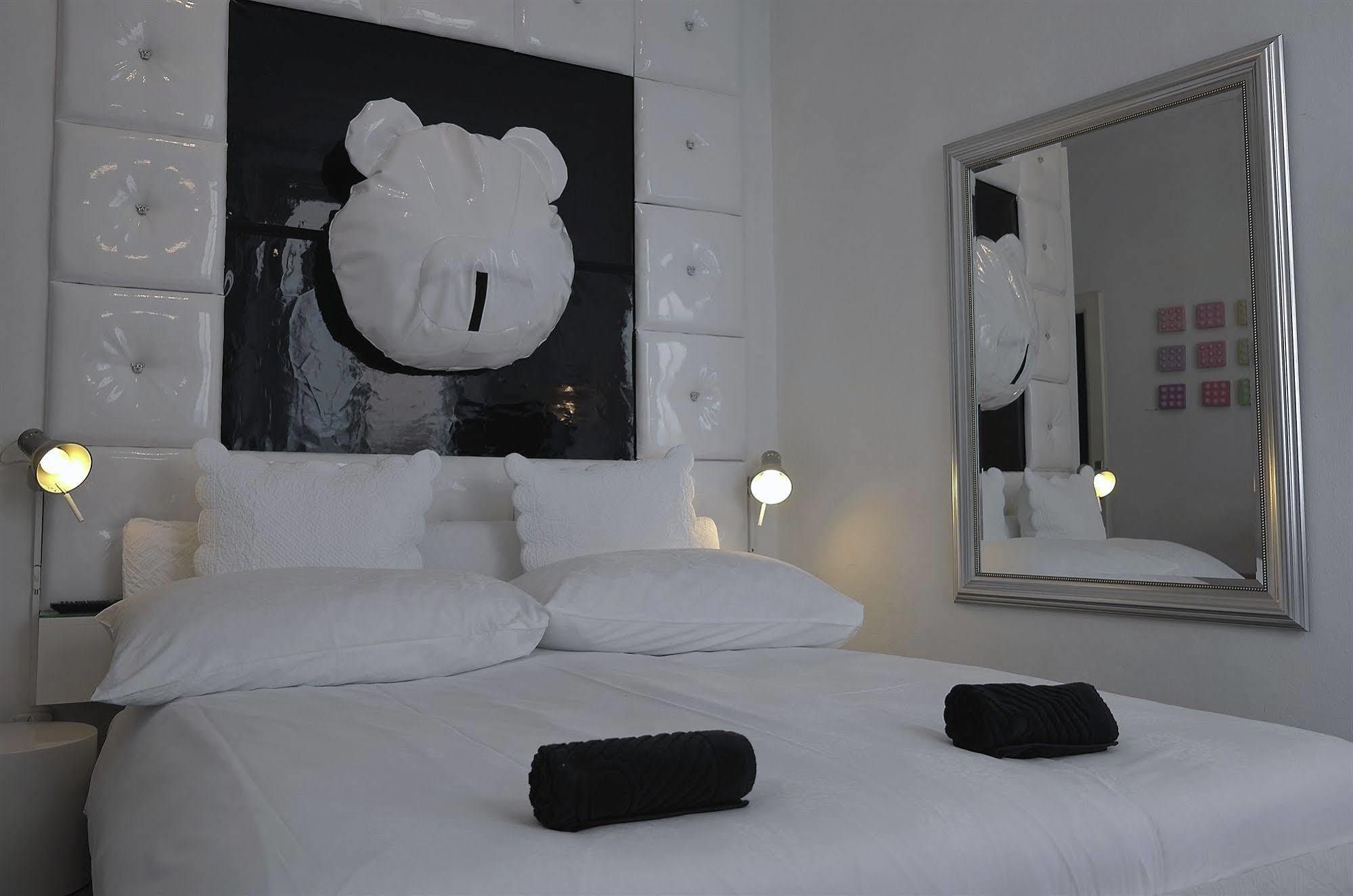 Caffe Dell'Arte Boutique Rooms Локарно Екстериор снимка